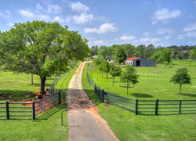 Property at 11790 E Etowah Rd, Noble, OK 73068, 3 beds, 2.5 baths