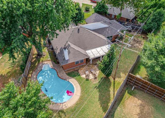 Property at 18520 English Oak Ln, Edmond, OK 73012, 4 beds, 2 baths