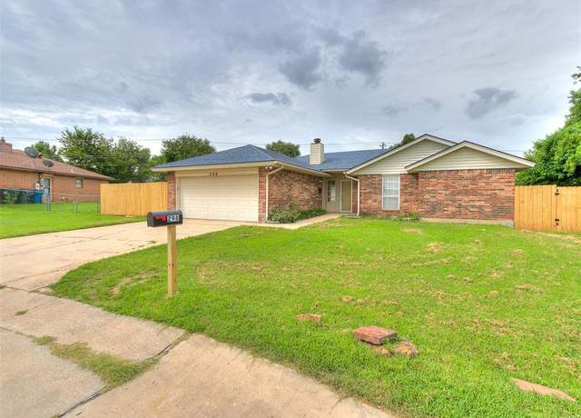 Property at 298 Windsor Way, Midwest City, OK 73110, 3 beds, 2 baths