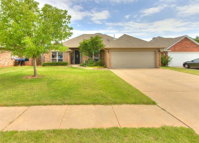 Property at 4700 Rosewood Ct, Noble, OK 73068, 3 beds, 2 baths