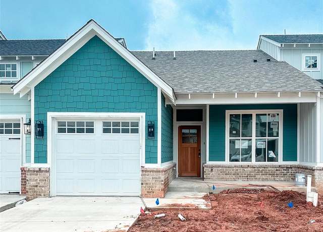 Property at 4704 Half Moon Way, Edmond, OK 73034, 2 beds, 2 baths