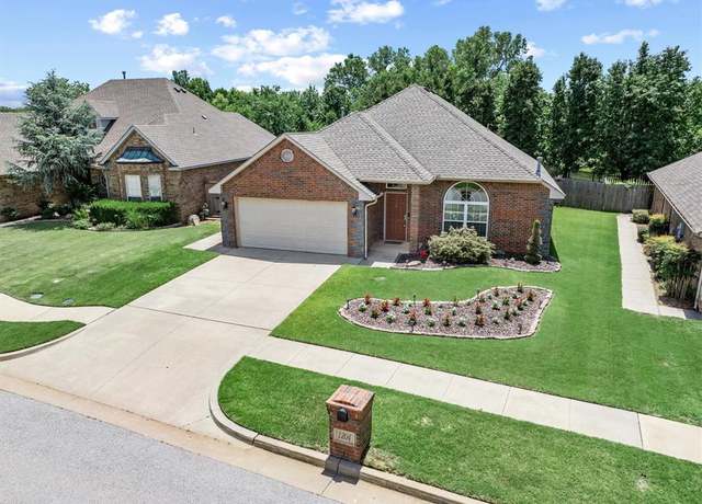 Property at 1204 NW 190th Pl, Edmond, OK 73012, 3 beds, 2.5 baths
