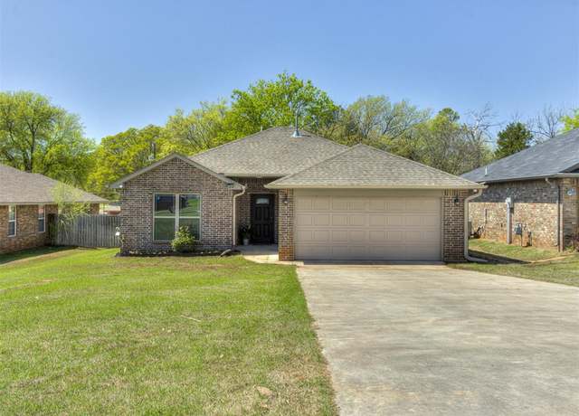 Property at 214 S 7th St, Noble, OK 73068, 3 beds, 2 baths