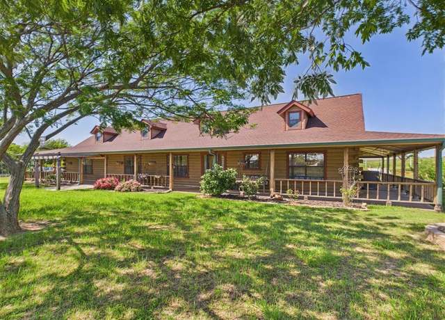 Property at 4201 Hammer Dr, Norman, OK 73026, 3 beds, 2 baths