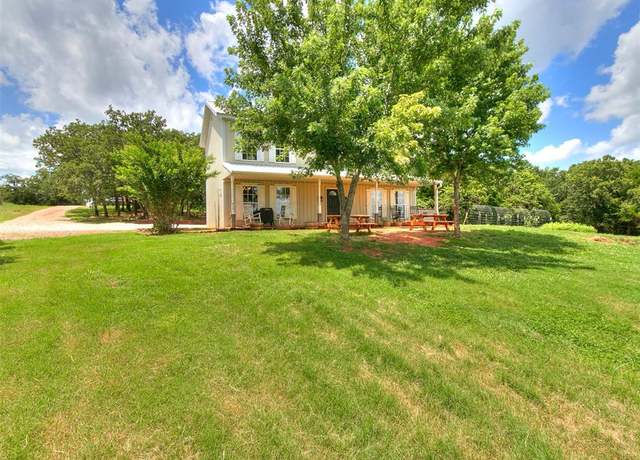 Property at 10100 N Harrah Rd, Harrah, OK 73045, 3 beds, 2.5 baths