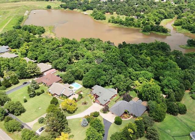 Property at 14050 S Broadway St, Edmond, OK 73034, 4 beds, 4 baths