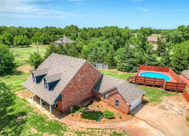 Property at 3939 S Santa Fe Ave, Norman, OK 73072, 5 beds, 3 baths