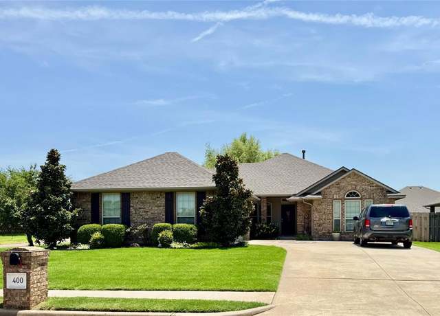 Property at 400 Pacific Crest Trl, Edmond, OK 73003, 3 beds, 2 baths