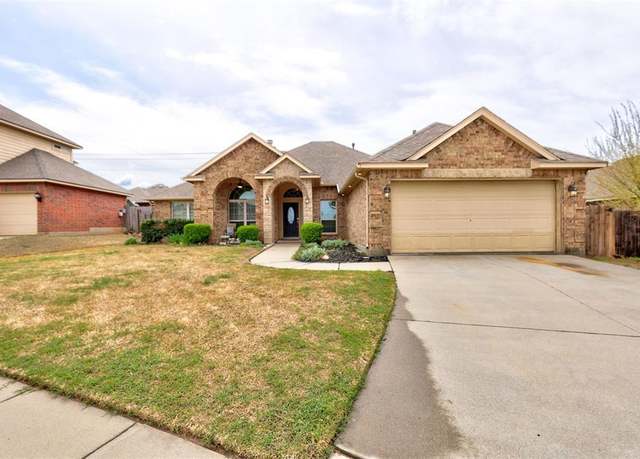 Property at 9020 NW 86th St, Yukon, OK 73099, 4 beds, 2 baths