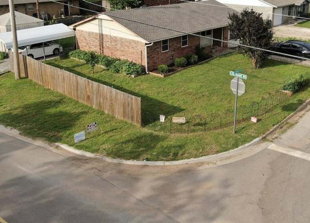 Property at 2901 Maple Ln, Edmond, OK 73034, 3 beds, 2 baths