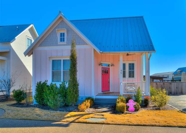 Property at 45 S Center Ln, Carlton Landing, OK 74432, 2 beds, 1.5 baths