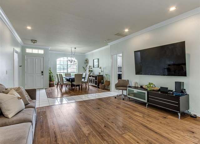 Property at 2617 Jills Trl, Edmond, OK 73012, 4 beds, 3 baths