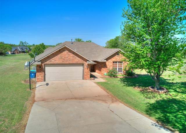 Property at 623 N Richland Rd, Tuttle, OK 73089, 3 beds, 2 baths