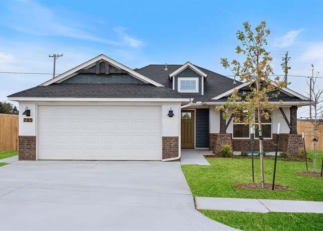 Property at 705 Elena Dr, Blanchard, OK 73010, 3 beds, 2 baths
