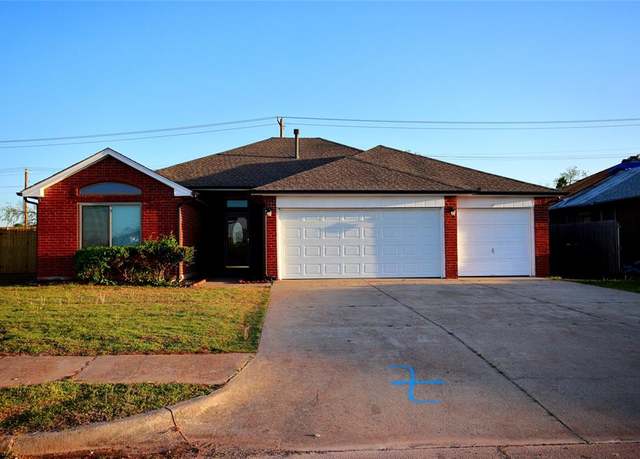 Property at 8920 Scirocco Cir, Oklahoma City, OK 73135, 3 beds, 2 baths