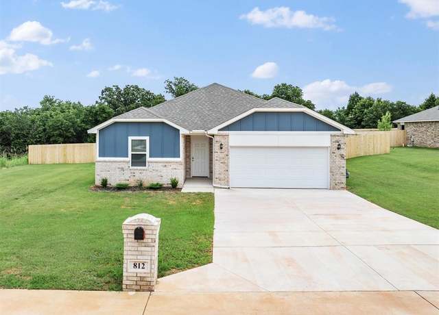 Property at 812 Stella Trl, Guthrie, OK 73044, 3 beds, 2 baths