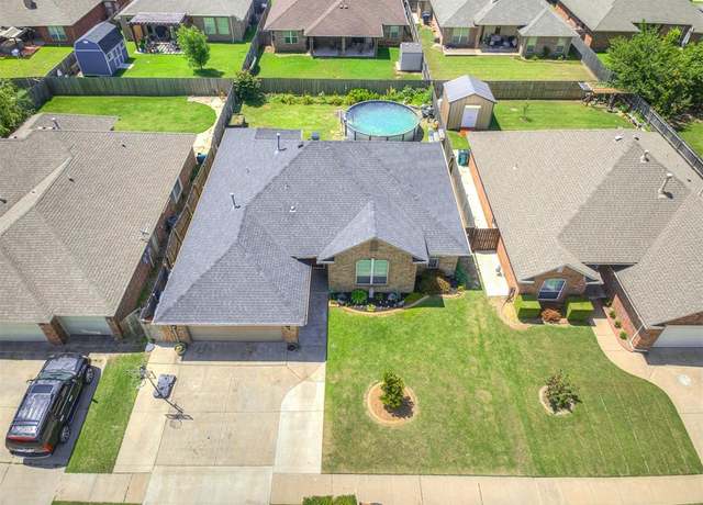Property at 516 SW 161st St, Oklahoma City, OK 73170, 4 beds, 2 baths