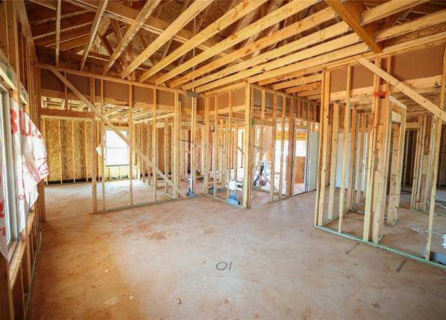 Property at 10320 SW 55th Ter, Mustang, OK 73064, 3 beds, 2 baths