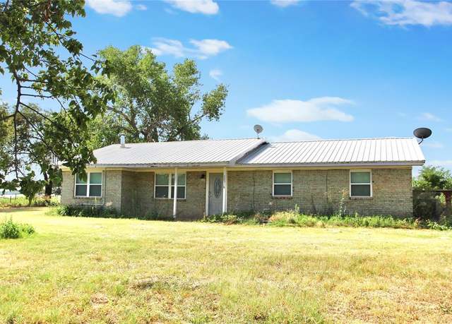 Property at 12318 US Highway 283, Sayre, OK 73662, 4 beds, 2 baths
