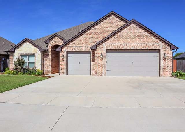 Property at 1417 Dustbowl Ln, Altus, OK 73521, 4 beds, 2 baths