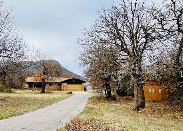 Property at 715 NW Chosin Rd, Lawton, OK 73507, 3 beds, 2 baths