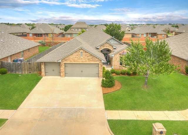 Property at 15504 Homecoming Dr, Edmond, OK 73013, 4 beds, 2.5 baths