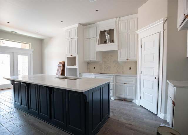 Property at 11516 NW 134th Ter, Piedmont, OK 73078, 4 beds, 2 baths