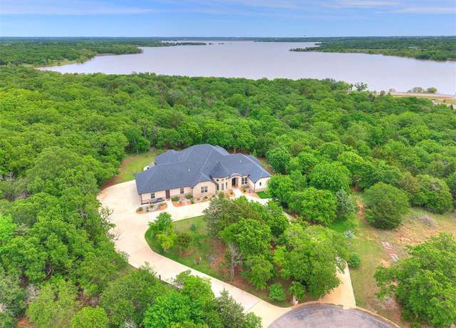Property at 6209 Lakewood Ridge Rd, Edmond, OK 73013, 5 beds, 5.5 baths