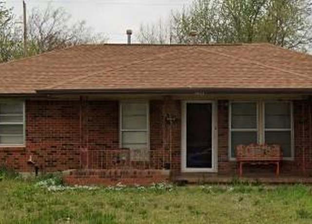 Property at 2401 N Key Blvd, Midwest City, OK 73110, 4 beds, 2 baths