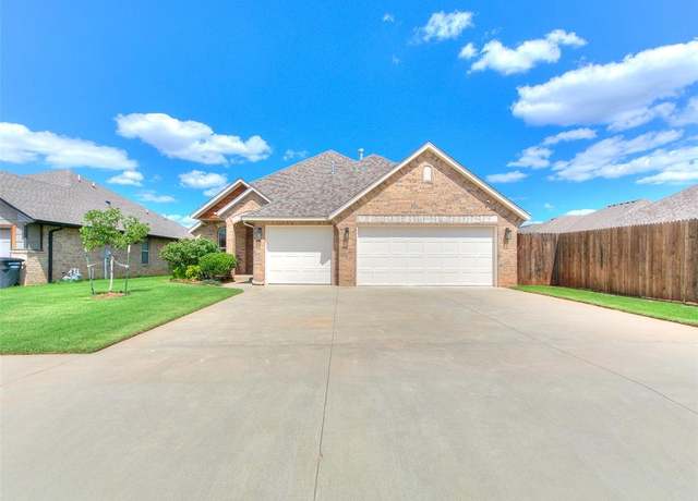 Property at 3424 Lakeside Dr, Moore, OK 73160, 3 beds, 2 baths