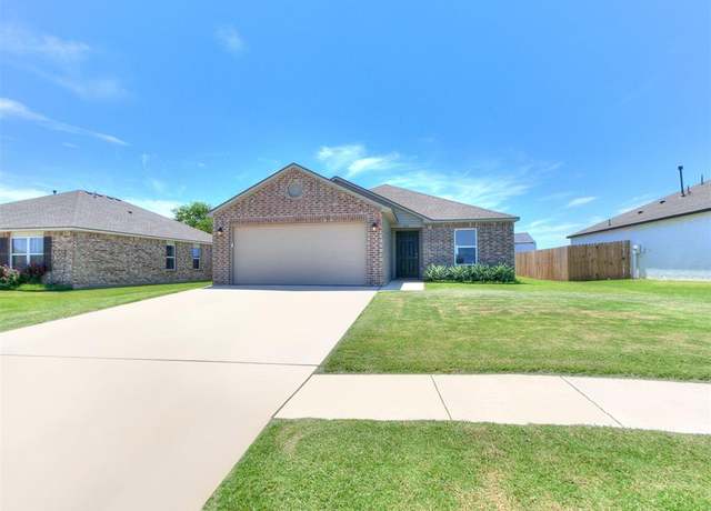 Property at 424 SE 7th Pl, Newcastle, OK 73065, 3 beds, 2 baths