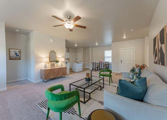 Property at 1014 Prairie Dr, Tuttle, OK 73089, 3 beds, 2 baths