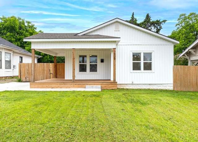 Property at 1828 NW 38th St, Oklahoma City, OK 73118, 2 beds, 1 bath