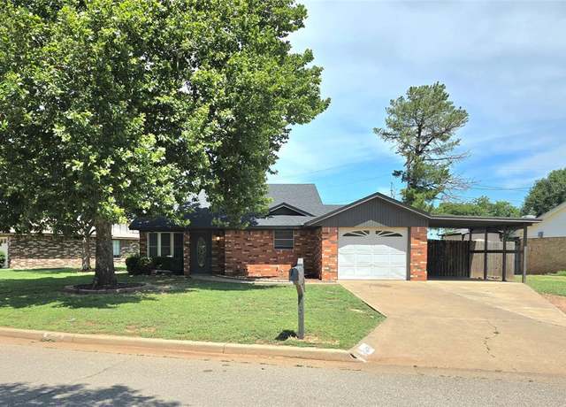 Property at 1101 George St, Altus, OK 73521, 2 beds, 1 bath