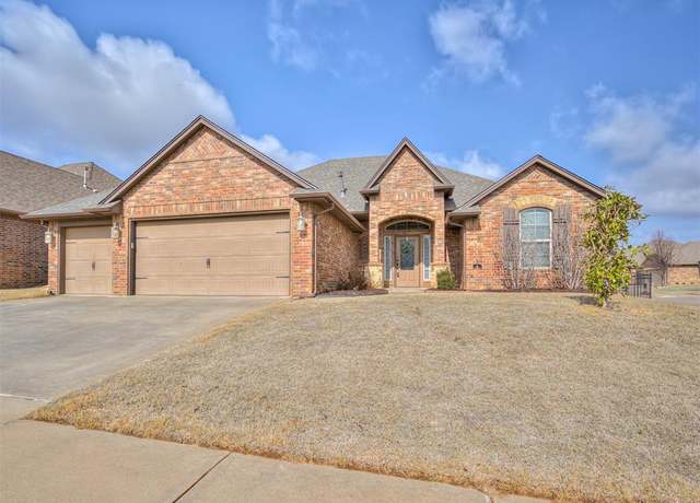 Property at 12601 NW 5th St, Yukon, OK 73099, 4 beds, 2.5 baths