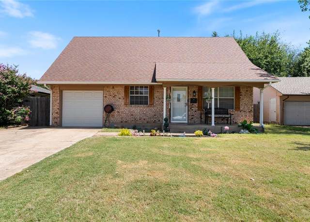 Property at 1400 City Ave, Moore, OK 73160, 4 beds, 2 baths