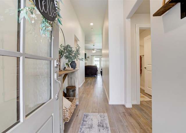 Property at 9304 NW 89th St, Yukon, OK 73099, 3 beds, 2 baths