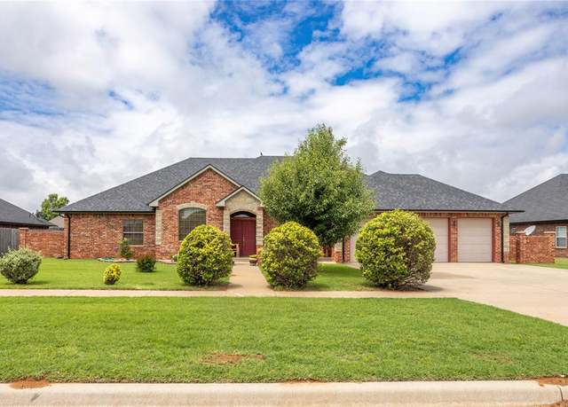 Property at 3417 Lyle Rd, Weatherford, OK 73096, 4 beds, 3 baths