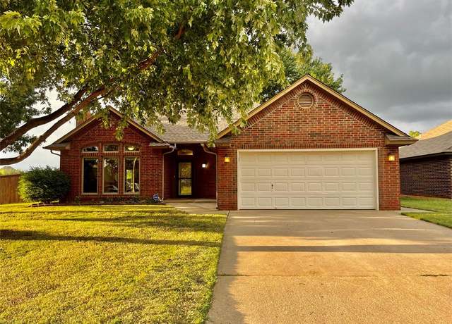 Property at 1005 W Ridgehaven Way, Mustang, OK 73064, 3 beds, 2 baths