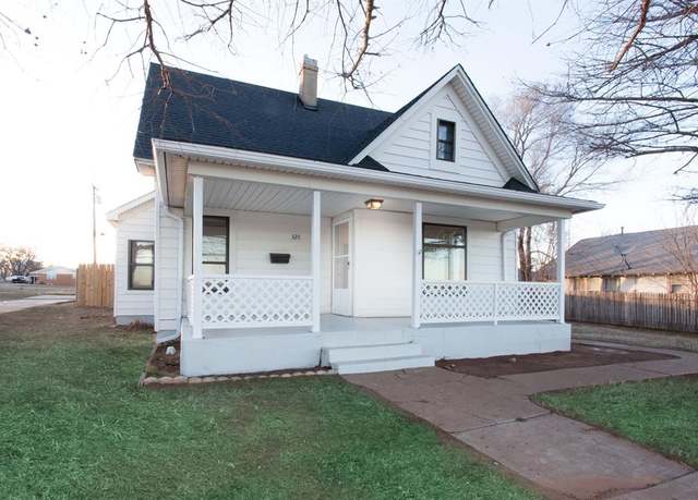 Property at 320 S 13th St, Clinton, OK 73601, 4 beds, 2 baths