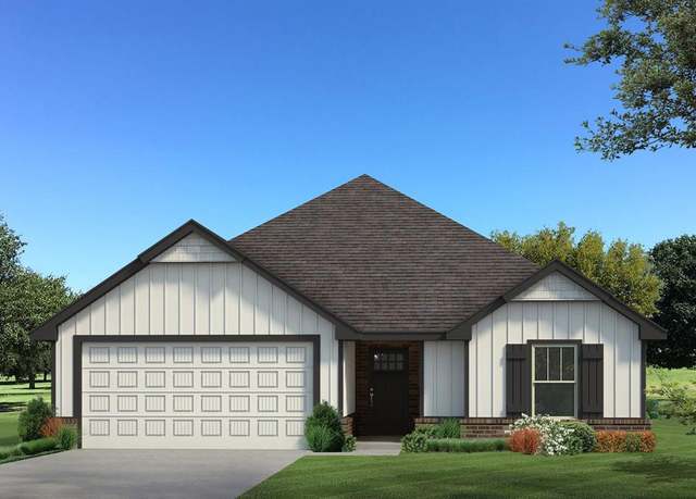 Property at 3041 Grapevine St, Edmond, OK 73034, 3 beds, 2 baths