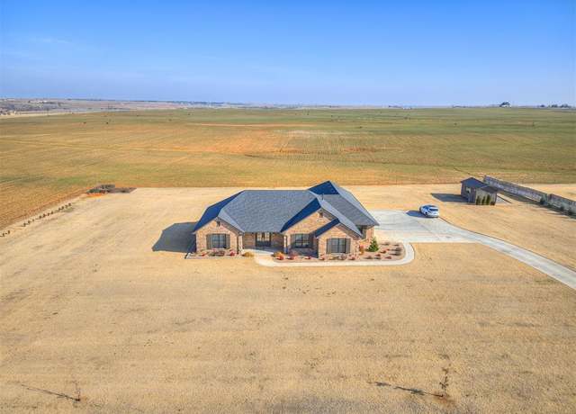 Property at 10022 Deer Crk, Weatherford, OK 73096, 3 beds, 2.5 baths