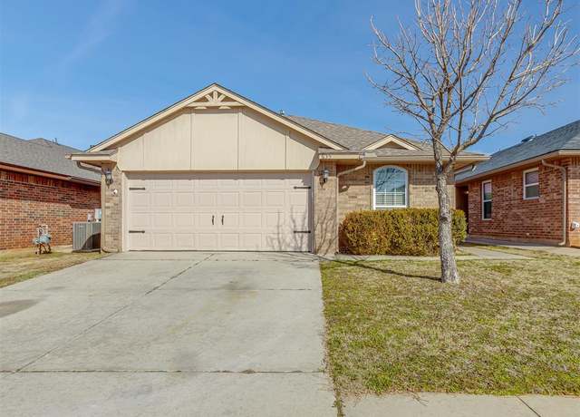 Property at 635 SW 37th St, Moore, OK 73160, 3 beds, 2 baths