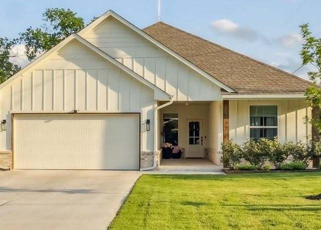 Property at 124 W 5th St, Arcadia, OK 73007, 4 beds, 2 baths