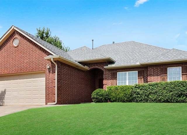Property at 16117 Sonoma Lake Blvd, Edmond, OK 73013, 3 beds, 2 baths