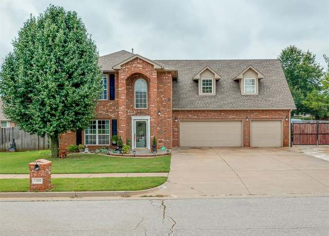 Property at 11608 NW 6th St, Yukon, OK 73099, 4 beds, 2.5 baths
