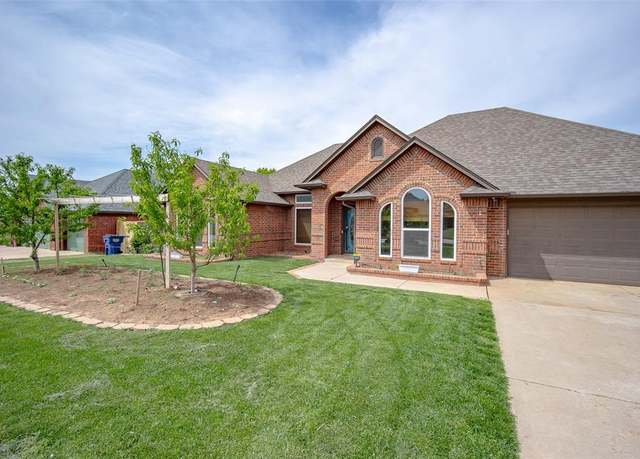 Property at 1449 W Onyx Way, Mustang, OK 73064, 3 beds, 2 baths