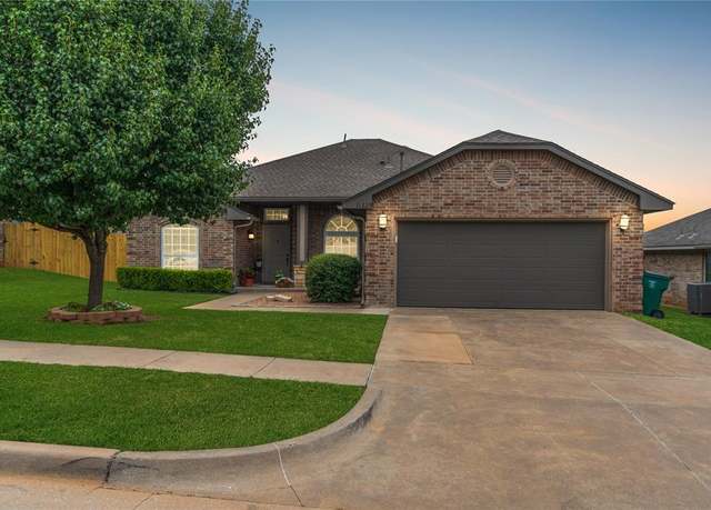 Property at 11229 NW 98th St, Yukon, OK 73099, 3 beds, 2 baths