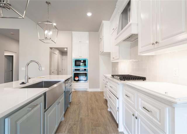 Property at 12429 SW 30th St, Yukon, OK 73099, 4 beds, 2 baths
