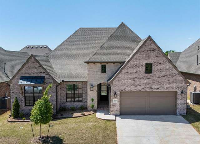 Property at 15709 Stillmeadows Dr, Edmond, OK 73013, 3 beds, 2.5 baths